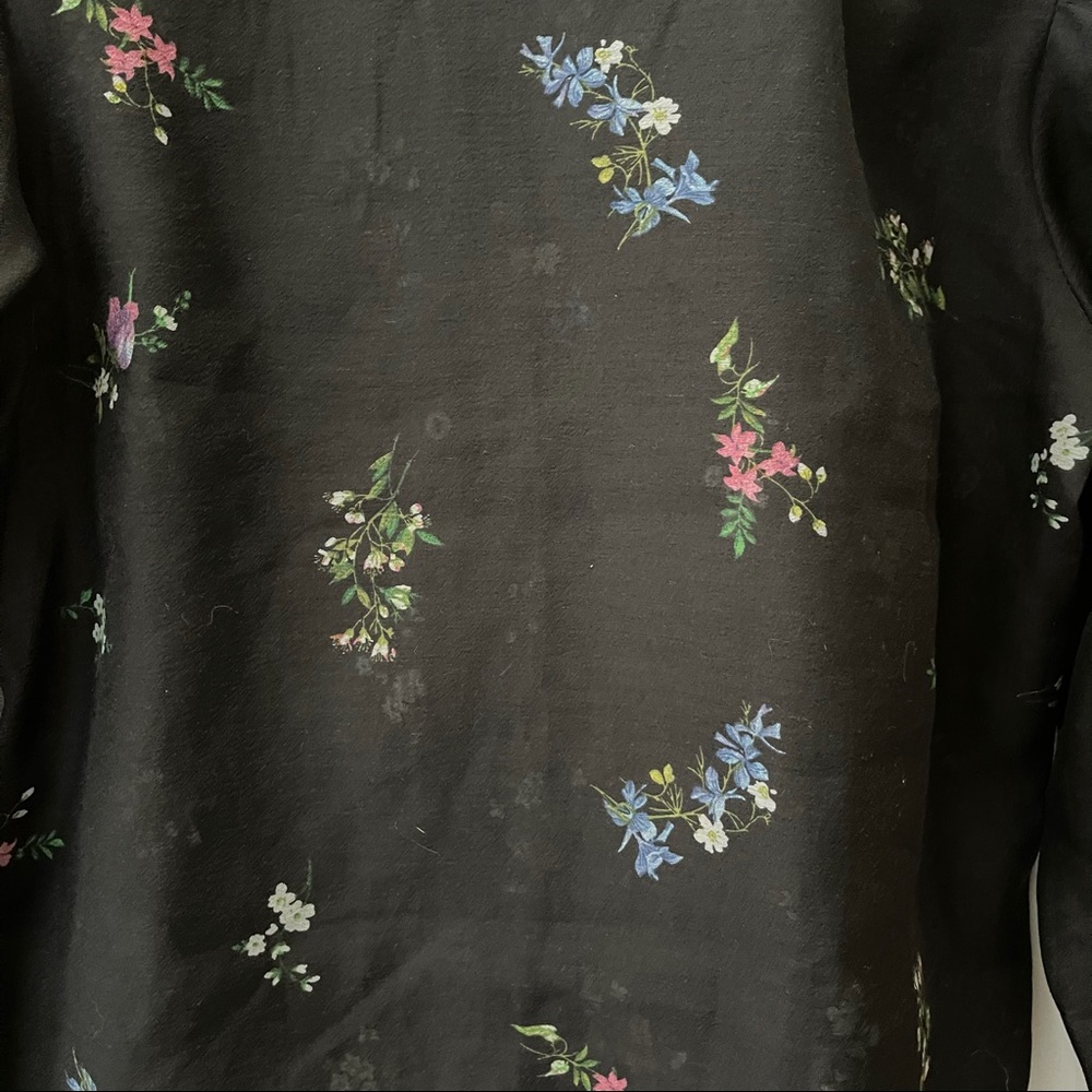 HM Sheer Floral Ruffled Top - Picture 6 of 7